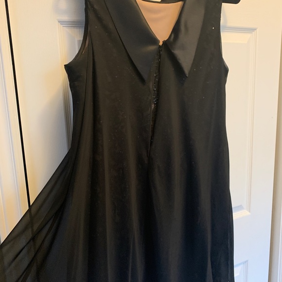 SLNY black cocktail dress - Picture 3 of 3